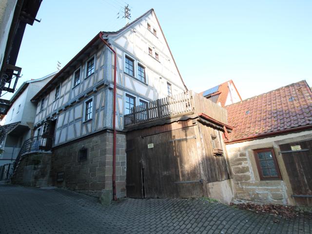 Älteres Wohnhaus im Ortskern von Bönnigheim
