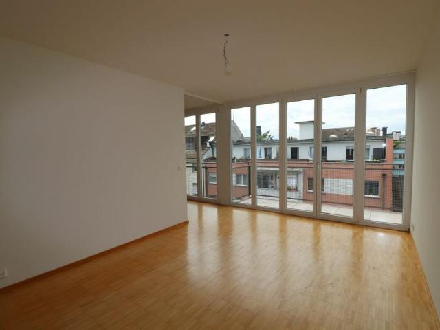 Alterswohnung beim Marienhaus helle 2 Zimmer Seniorenwohnung in Kleinbasel