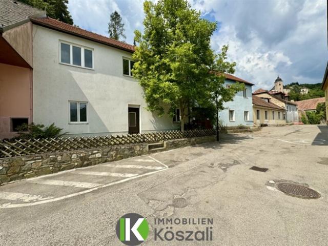 Althaus mit bewilligtem Wohnprojekt im historischen Zentrum Krems Alt Rehberg, Teilbares Grundstück!