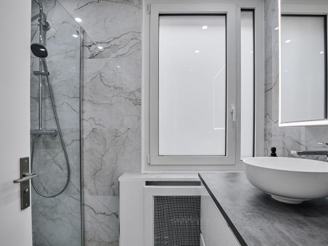 Altin 1 room in Trocadero