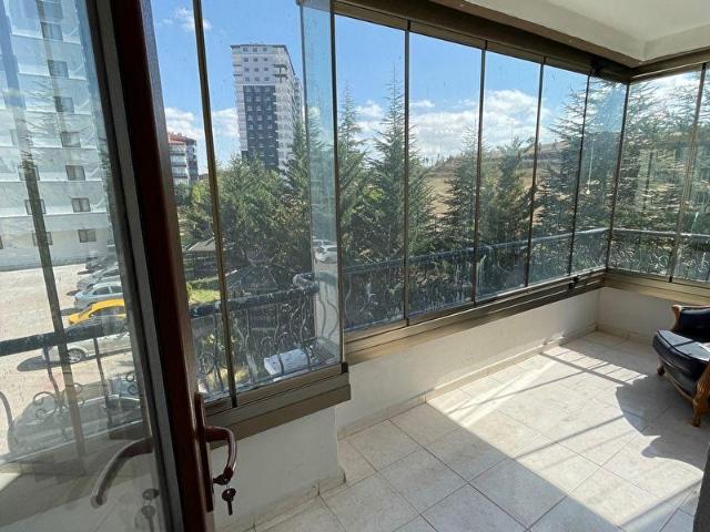 ALTINDAĞ KARAPÜRCEK SİTE İÇİNDE İSKANLI ASANSÖRLÜ FIRSAT DAİRE