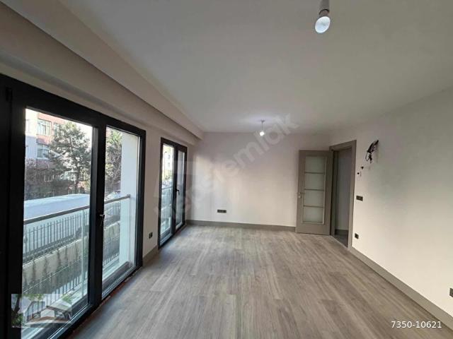 ALTINKÖY SİTESİNDE GÜVENLİKLİ, BAKIMLI VE FERAH YAŞAM ALANI