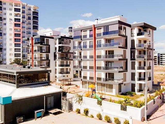 ALTINTAŞ MAH. 2+1 ARAKAT DAİRE 90 m YÜZME HAVUZLU 6.850.000TL