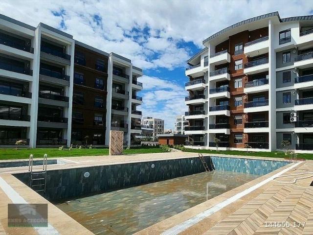 ALTINTAŞTA 2 BLOKLU SİTEDE DORUK SİTESİ HAVUZLU 1+1 DAİRE