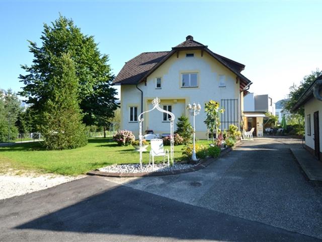 Neuer Preis! Altbauvilla in zentraler Bestlage von Altmünster zu verkaufen / Bauträgergrundstück