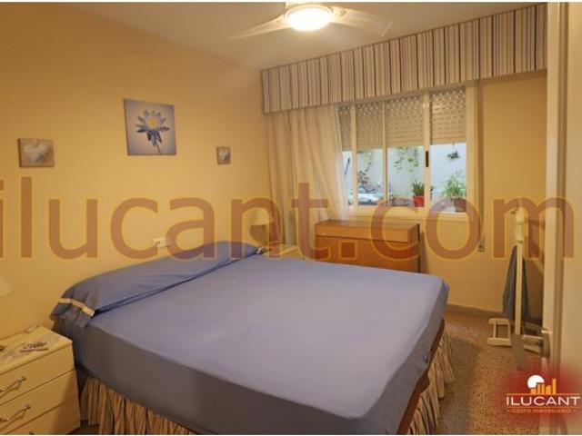 Altozano. Amplitud y comodidad. Magnífica Propiedad con doble patio