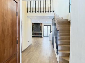 CASA EN VENTA ALTOZANO CON RECAMARA EN PLANTA BAJA Y ROOF TOP, ZONA CANTERA