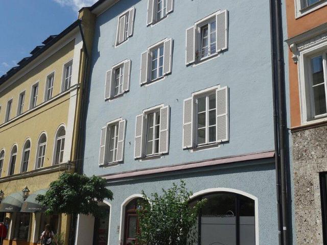 Altstadtflair trifft Bergblick provisionsfreie 2 Zimmer Wohnung im Herzen von Bad Reichenhall