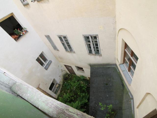 ALTSTADTHAUS MIT INNENHOF PASSAU Altstadt: Stadthaus Einzelbaudenkmal Komplettsanierung notwendig