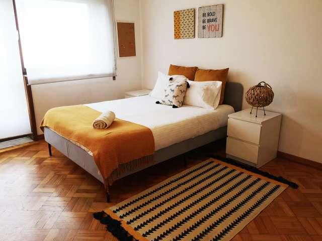 Aluga se apartamento de 5 quartos no Porto