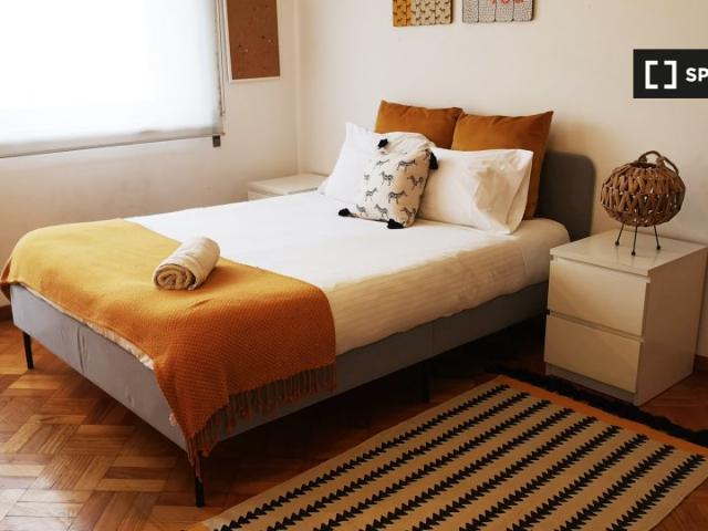 Aluga se apartamento de 5 quartos no Porto