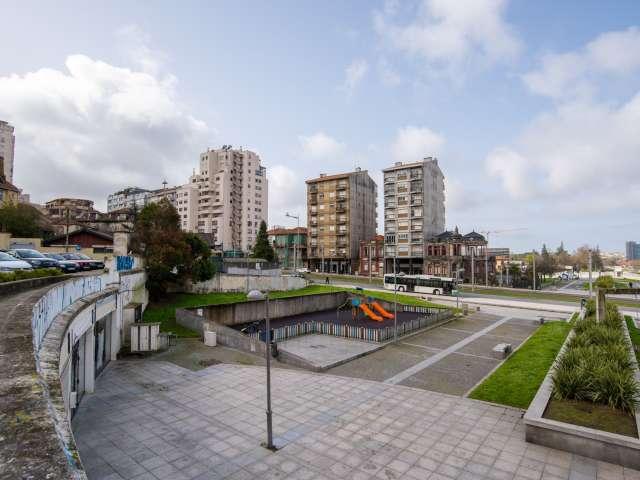 Aluga se apartamento de 2 quartos em Vila Nova De Gaia, Porto