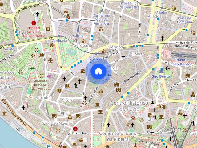 Aluga se quarto centro Porto 350 euros