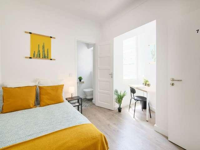 Aluga se quarto em apartamento de 7 quartos em Alvalade, Lisboa