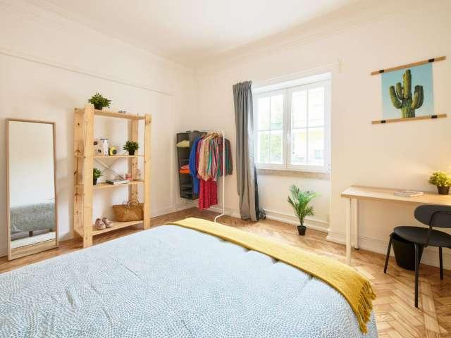Quarto disponível para alugar em apartamento compartilhado com 7 camas em Lisboa