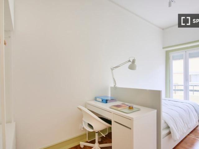 Aluga se quarto em apartamento partilhado em Lisboa