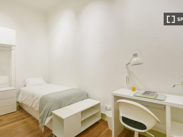 Aluga se quarto em apartamento partilhado em Lisboa