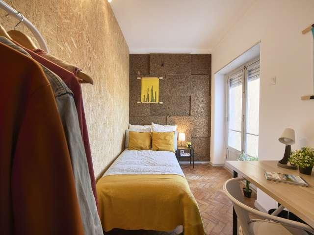 Aluga se quarto em apartamento partilhado em Lisboa