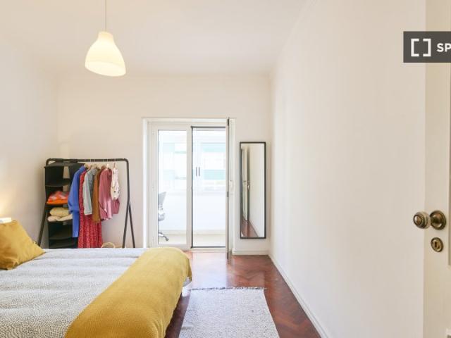 Aluga se quarto em apartamento partilhado em Lisboa