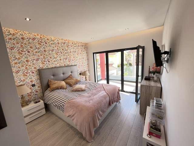 Aluga se quarto em apartamento T4 em Alcabideche, Lisboa
