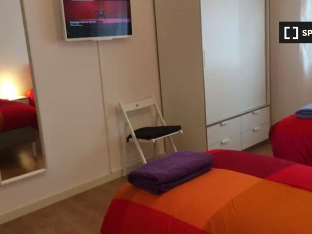 Aluga se quarto em apartamento T5 em Matosinhos, Porto