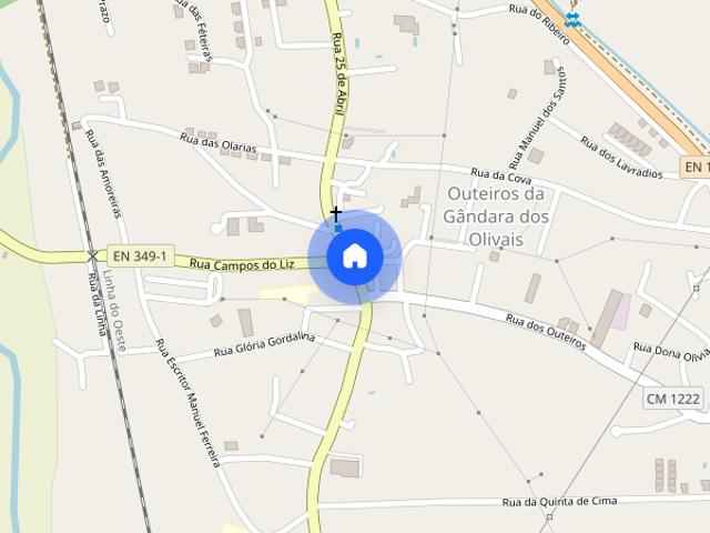 Aluga se quarto individual em Leiria