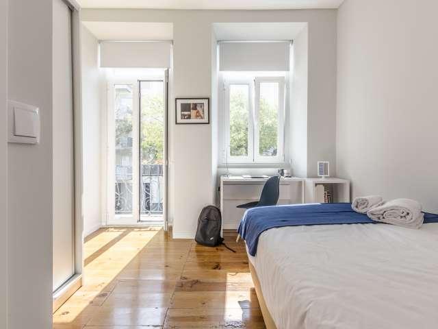 Alugam se quartos numa residência na Av. Novas, Lisboa