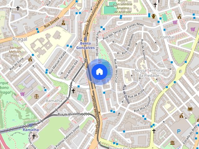 Alugo quarto com casa banho privada junto ao metro