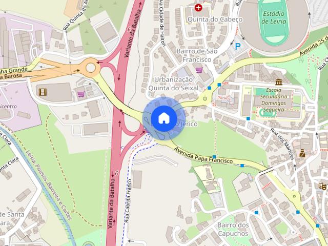 Alugo quarto a estudantes em Leiria