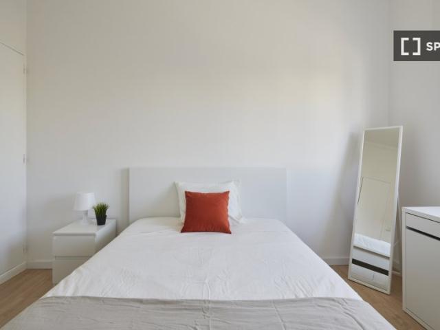 Alugo quarto em apartamento de 7 quartos em Lisboa, Lisboa