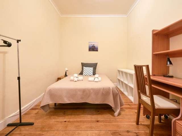 Alugo quarto em apartamento de 6 quartos em Lisboa, Lisboa