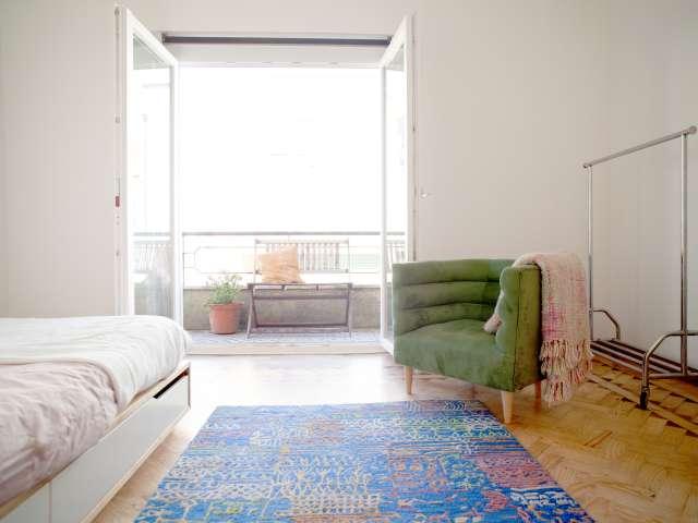 Alugo quarto em apartamento T2 na Amadora