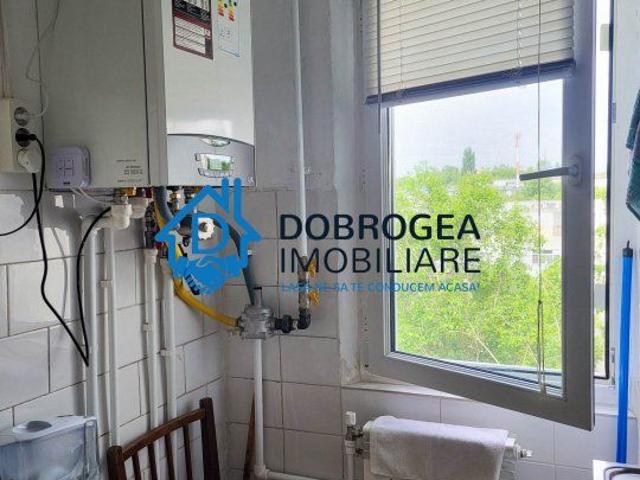 Alunisului 3 camere, etaj 3, centrala gaz