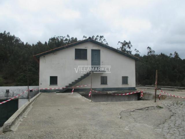 Alvaiázere Leiria 85854398