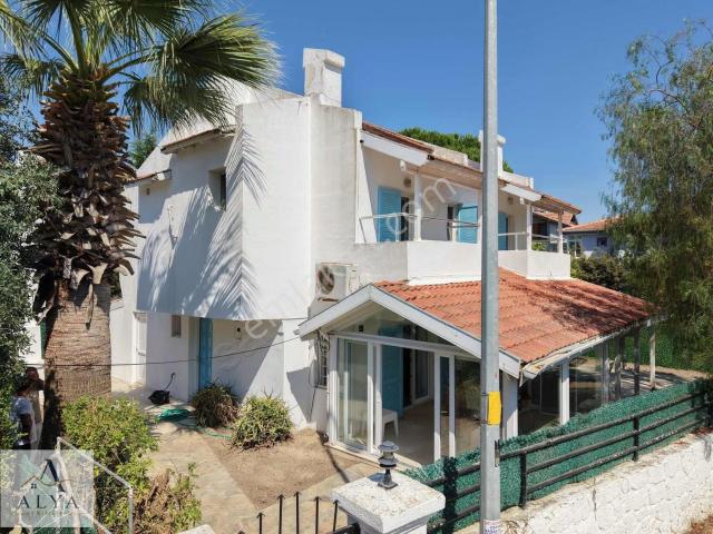 Alya Gayrimenkul Denize Yakın, Eşyalı 2+1 Villa