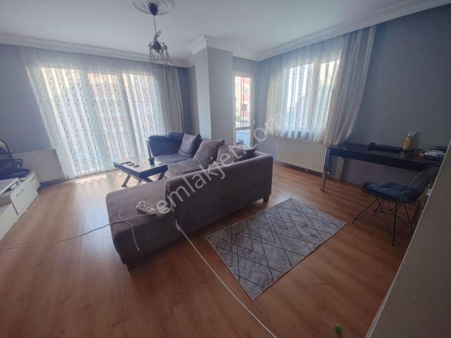 Çamçeşme İlkokulu'na Yakin Cadde Üzeri 2.kat 2+1 Krediye Uygun