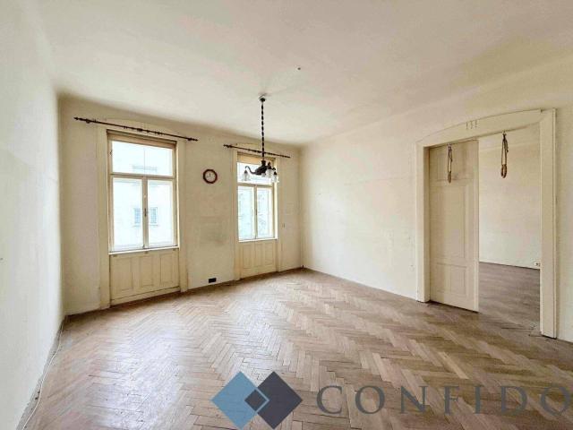 AM KLOPSTEINPLATZ Sanierungsbedürftige 3 Zimmer Altbauwohnung