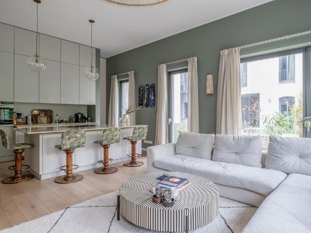 Am Puls der Zeit Stylische Maisonette mit Loftcharakter im Bötzowviertel