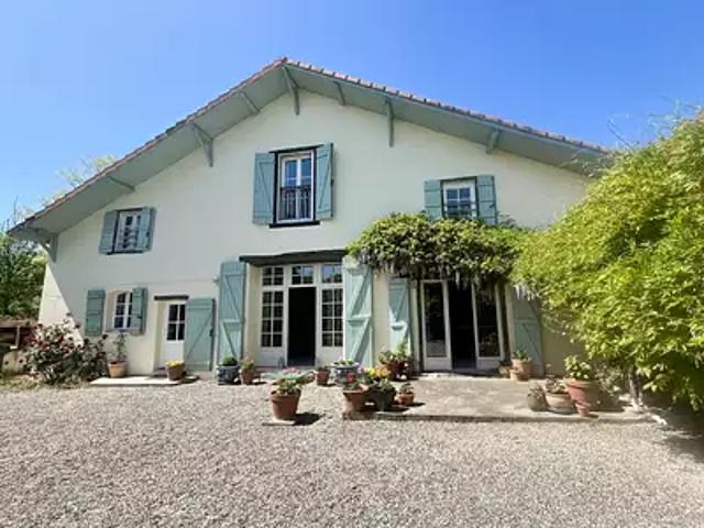 Amou 40330 Achat / Vente maison 10 pièces t10 piscine