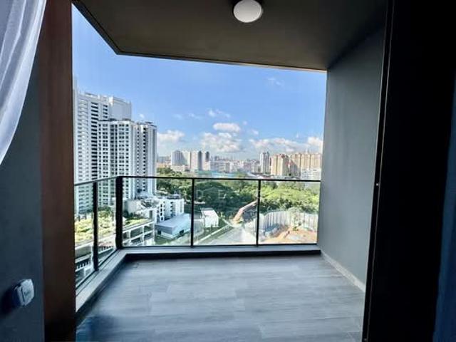 AMO Residence Condominium For Rent, $5,500, 4 Bed 3 Bath 1,044 sqft $5.27 psf