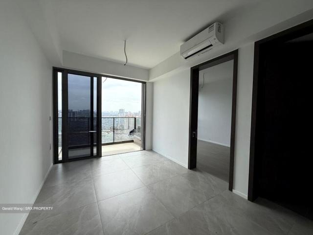 Amo Residence D20, Apartment