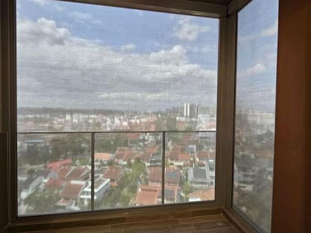 Amo Residence D20, Apartment