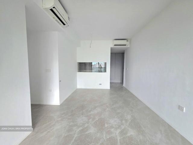 Amo Residence D20, Apartment