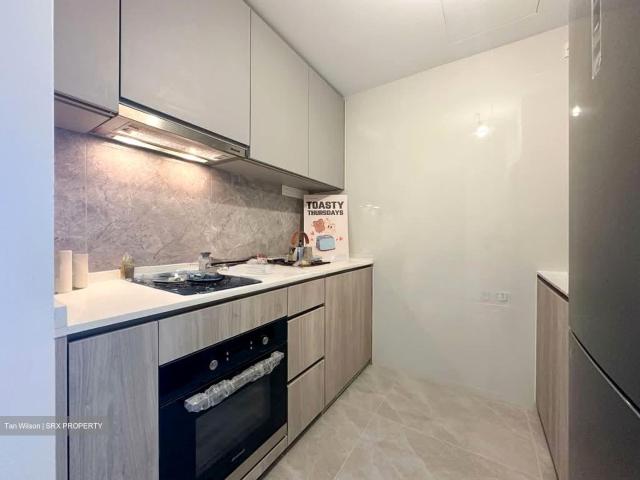 Amo Residence D20, Apartment