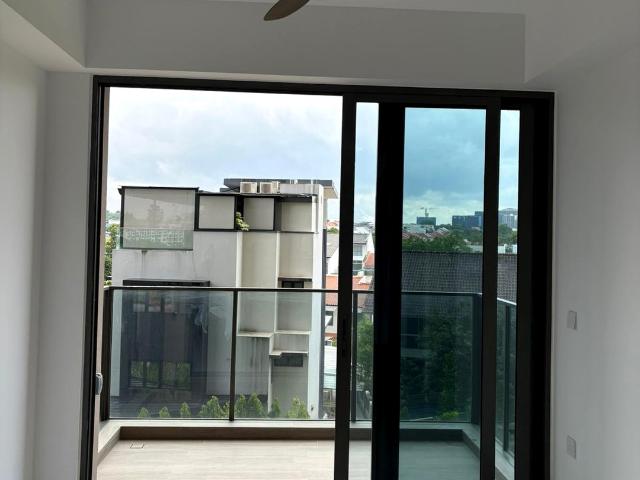Amo Residence D20, Apartment