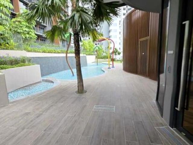 Amo Residence D20, Apartment