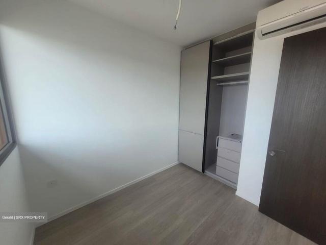 Amo Residence D20, Apartment