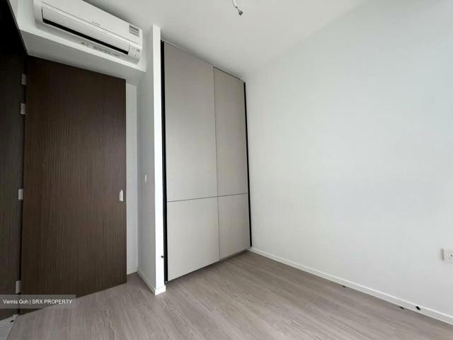 Amo Residence D20, Apartment