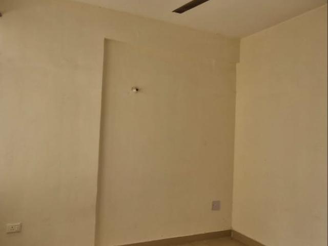 Amolik Sankalp Commercial Shop 235 Sq. Ft. in Sector 85 Faridabad Listing ID: #10063