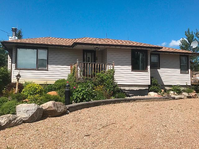 Amazing Cabin And Property For Sale Floating Stone, Ab